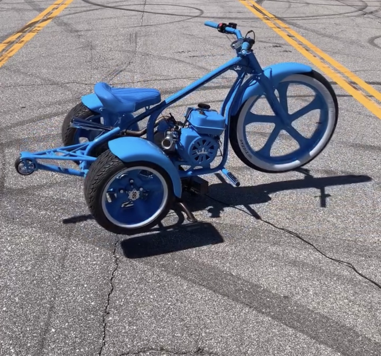 π Miniviclas Trike β Custom Widebody Street Machine - Image 6