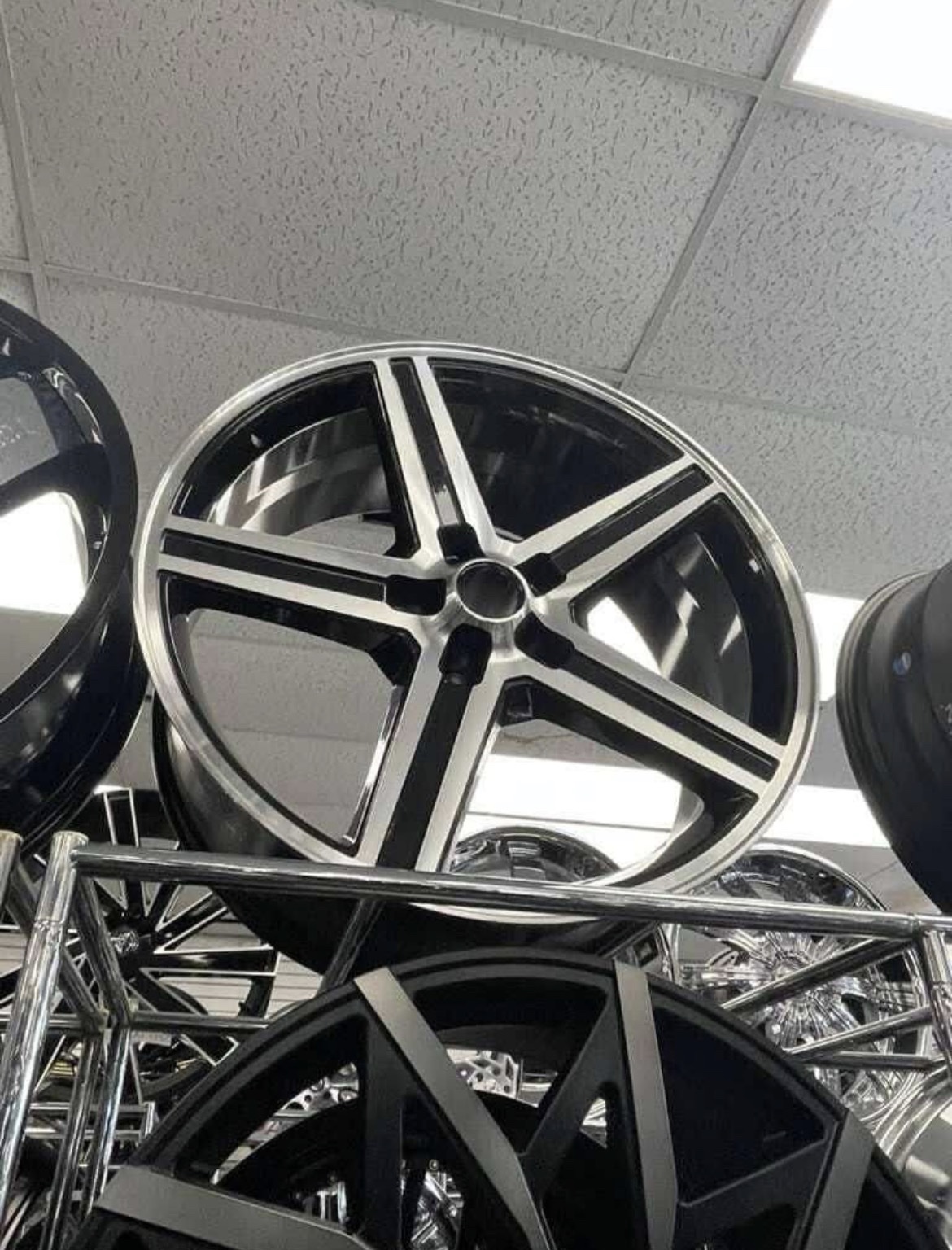 22” Black & Machined 5-Spoke Custom Alloy Wheels (Set of 4)