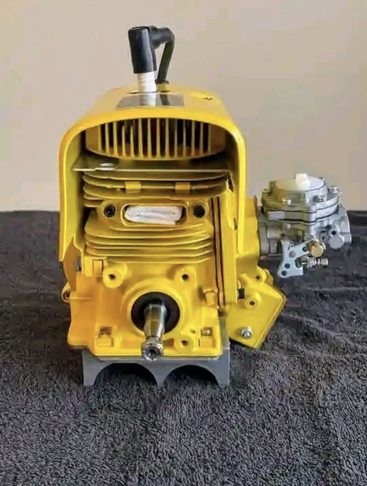 High-Performance 2-Stroke Racing Engine - Image 2