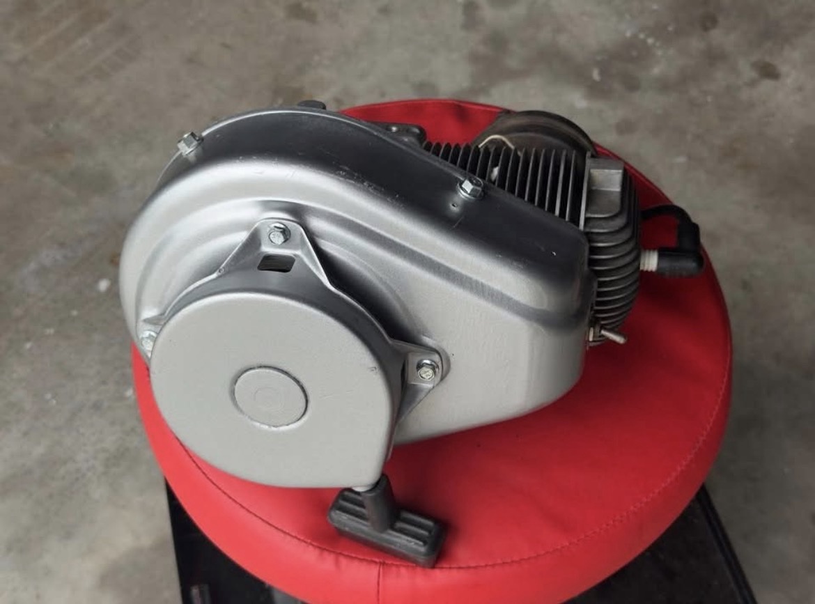 Vintage 2-Stroke Engine Conversion Kit Motor - Image 2
