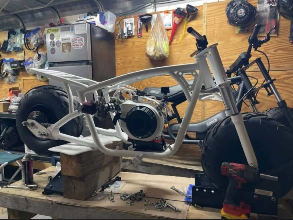 MBK Custom Mini Bike – White Edition
